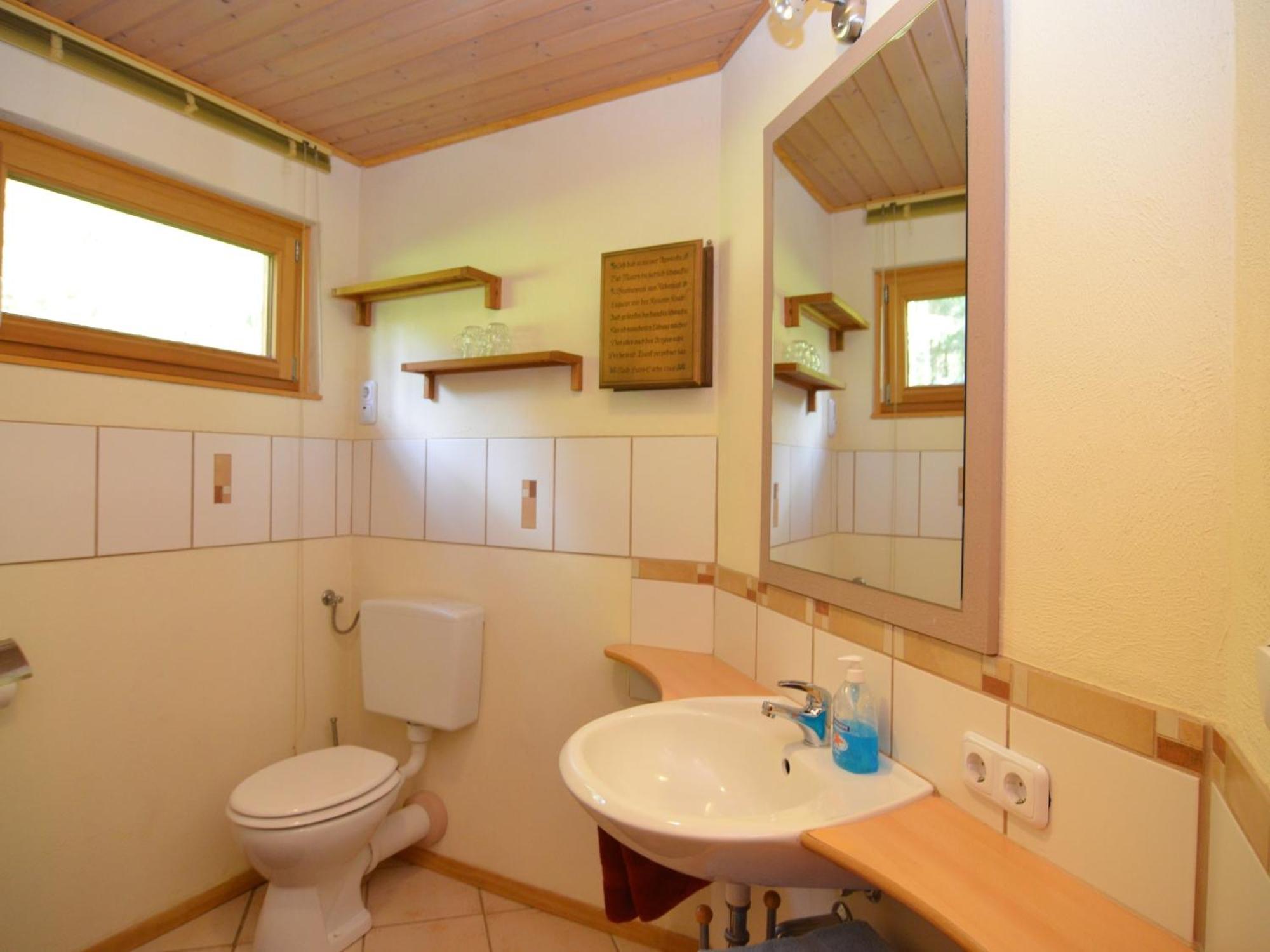 Cosy Apartment With Covered Porch Finsterbergen Ngoại thất bức ảnh